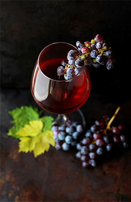 Roter Wein Von der Traube ins Weinglas